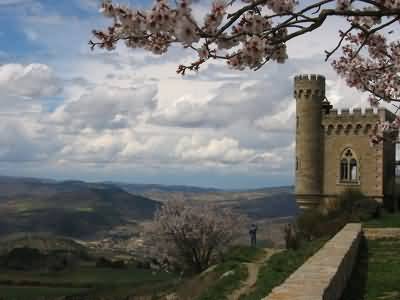 O castelo de Renes, em França.